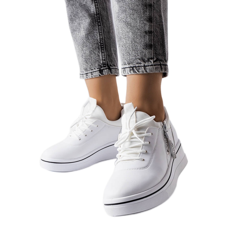 BM A márka fehér, alacsony szárú tornacipője Mathieu