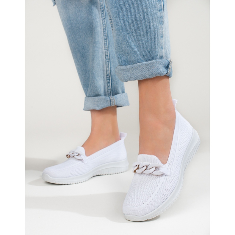 Kényelmes női anyagból, fehér Shelovet lánccal