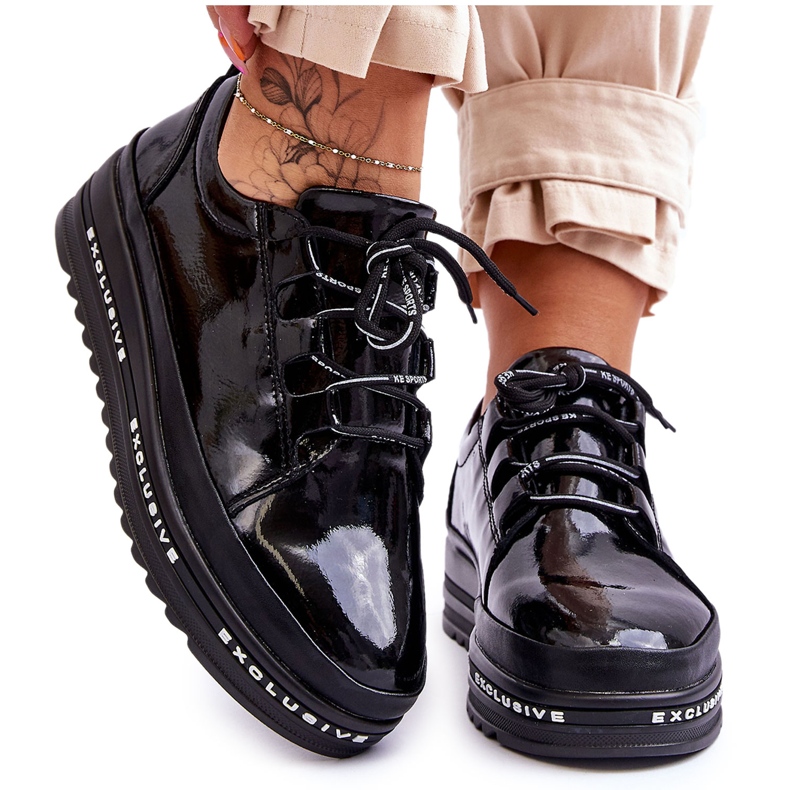 S.Barski Fekete Chantal lakkbőr tornacipő