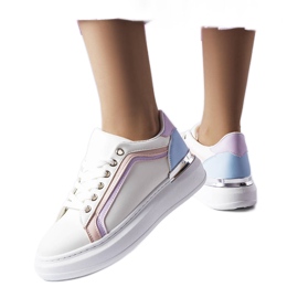 Soucy fehér tornacipő vastag talppal Soucy fehér tornacipő vastag talppal