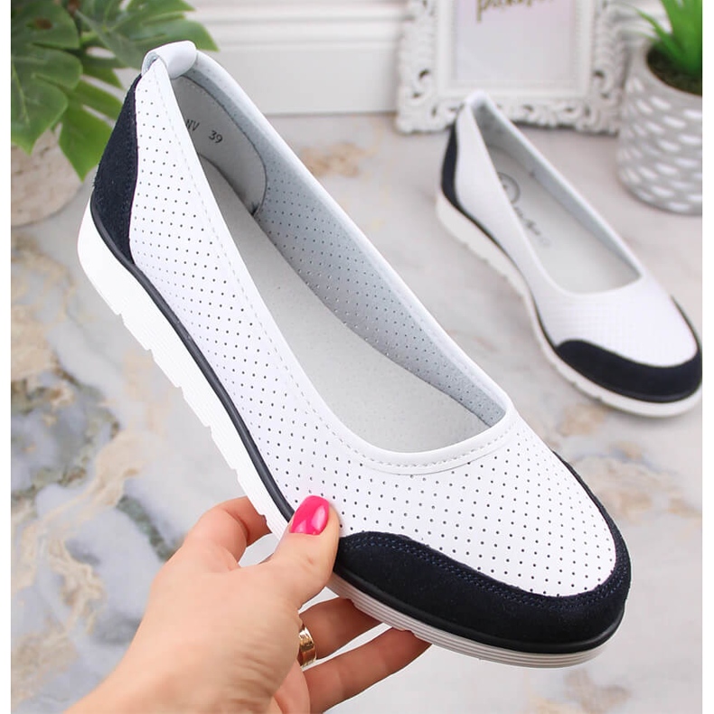 Női áttört fehér bőr balerinák Filippo DP4524