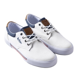 Lee Cooper LCW-23-31-1837M fehér tornacipő Lee Cooper LCW-23-31-1837M fehér tornacipő