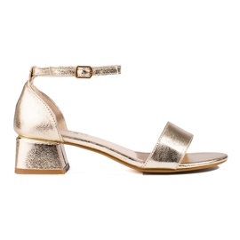 Női Shelovet alacsony sarkú szandál aranysárga