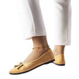 Rémy strasszokkal díszített bézs balerinák Rémy strasszokkal díszített bézs balerinák