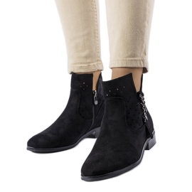 Fekete Vinceza csizma áttört betétekkel