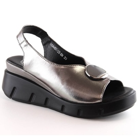 Női bőr szandál ékes és fémes platformon Filippo DS4457 szürke Női bőr szandál ékes és fémes platformon Filippo DS4457 szürke