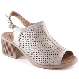 Bőr kényelmes női szandál arany Filippo DS4475 sarokkal aranysárga Bőr kényelmes női szandál arany Filippo DS4475 sarokkal aranysárga