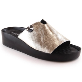 Bőr női metál arany papucs T.Sokolski L23-346 aranysárga