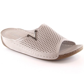 Női áttört bézs színű bőrpapucs T.Sokolski L23-356 Női áttört bézs színű bőrpapucs T.Sokolski L23-356