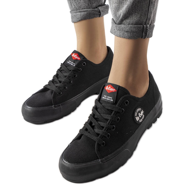 Lee Cooper LCW-23-44-1652L fekete tornacipő