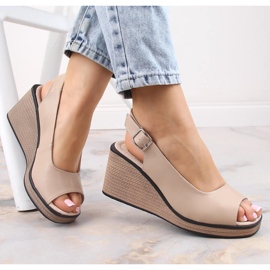 Kényelmes női bőr ékszandál Filippo DS4508 bézs