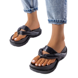 BM Fekete platform szandál a Lachapelle márkától BM Fekete platform szandál a Lachapelle márkától