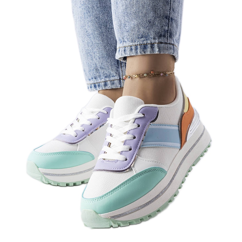 Zöld tornacipő csillogó betétekkel a Langtól