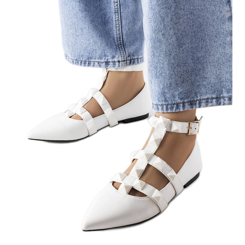 Fehér balerinák látványos Blur rögzítővel