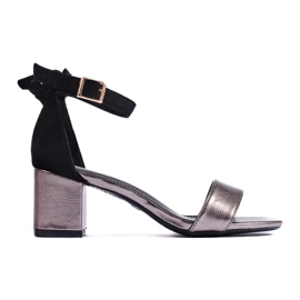 W. Potocki Fekete és ezüst szandál masnival a Potockitól