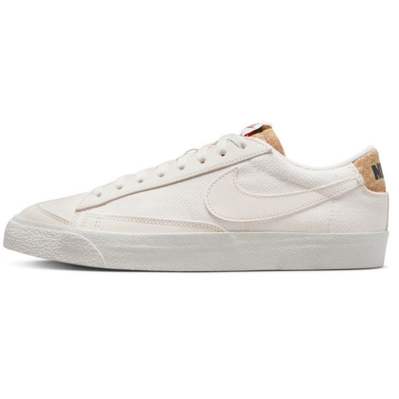 Nike Blazer Low '77 Prm M DV7231 001 cipő fehér