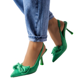 Zöld tűk masnival az Olengo-tól Zöld tűk masnival az Olengo-tól