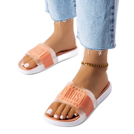 Bézs színű gumipapucs Párizsból