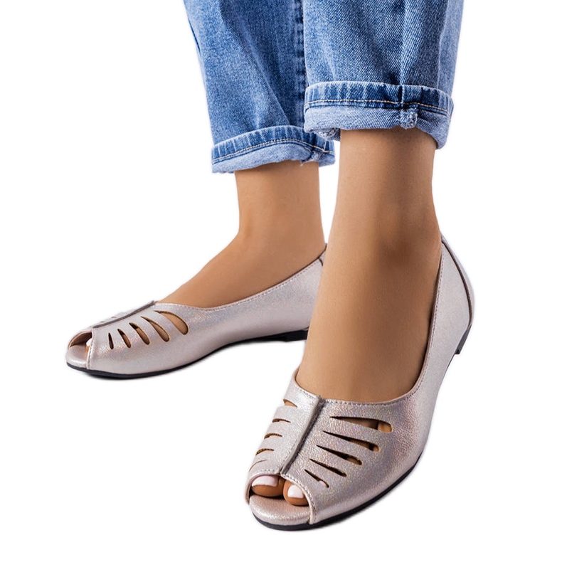 Ezüst metál kivágású balerinák a Fongemie-től