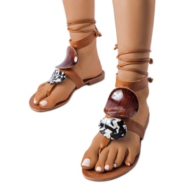 Moines barna dekoratív szandál Moines barna dekoratív szandál