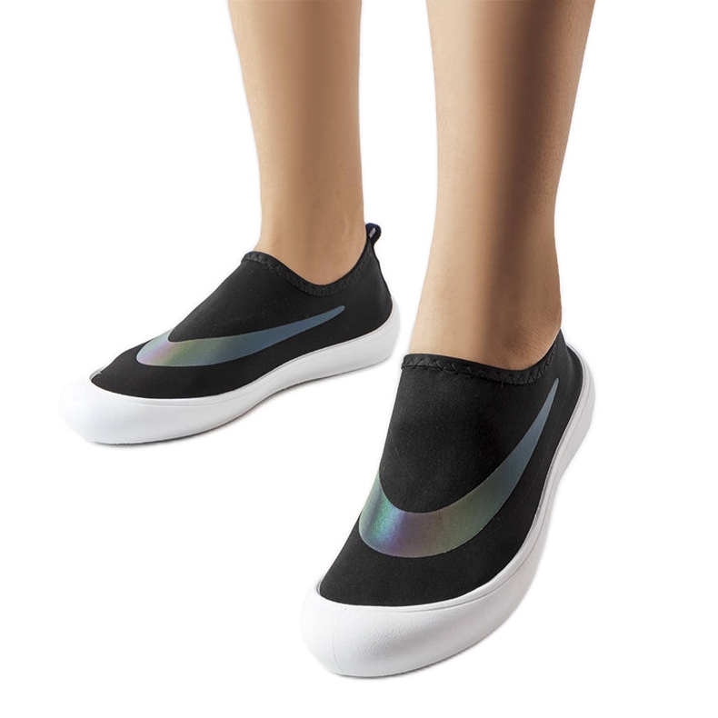 Fekete elasztikus tornacipő a Stover márkától