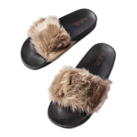 Genevre bézs papucs szőrmével