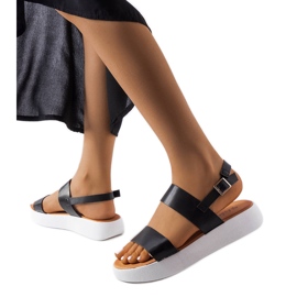 BM Isaac fekete platformszandál