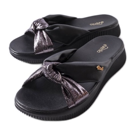 A márka fekete ékszandálja Luce A márka fekete ékszandálja Luce