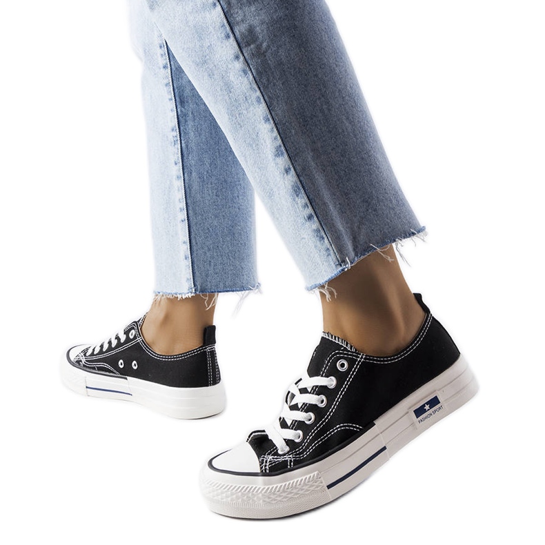 Roslyn fekete tornacipő