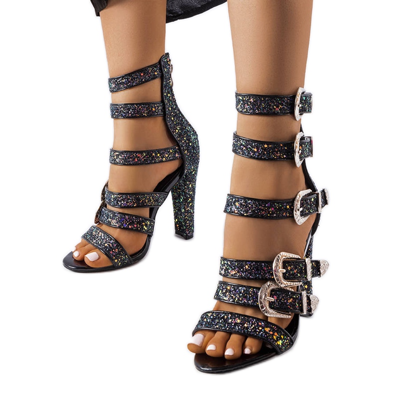 Fekete csillogó magas szandál a Walnut márkától