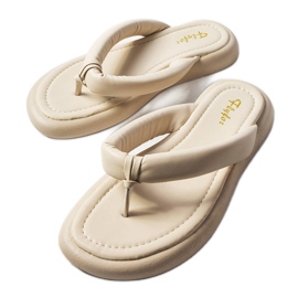 Bézs színű vaskos szandál a Smithfieldtől