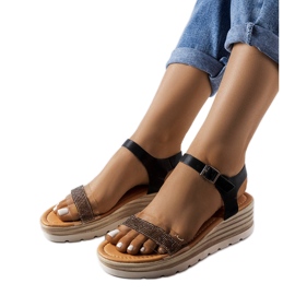 Bussière fekete ékszandál