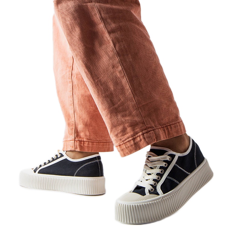 Castanthei fekete platform tornacipő