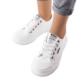 Lee Cooper LCW-23-44-1613L fehér tornacipő