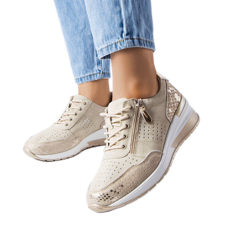 Jazzar bézs áttört bőr cipő Jazzar bézs áttört bőr cipő