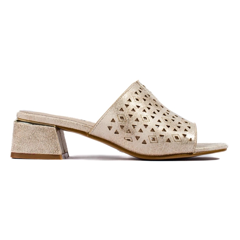 OpenWork Golden Flip flops egy alacsony fémes oszlopon aranysárga OpenWork Golden Flip flops egy alacsony fémes oszlopon aranysárga