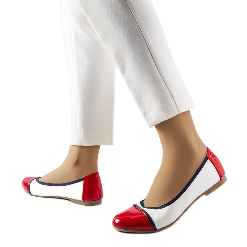 Piros-fehér balerinák a Salmons-tól