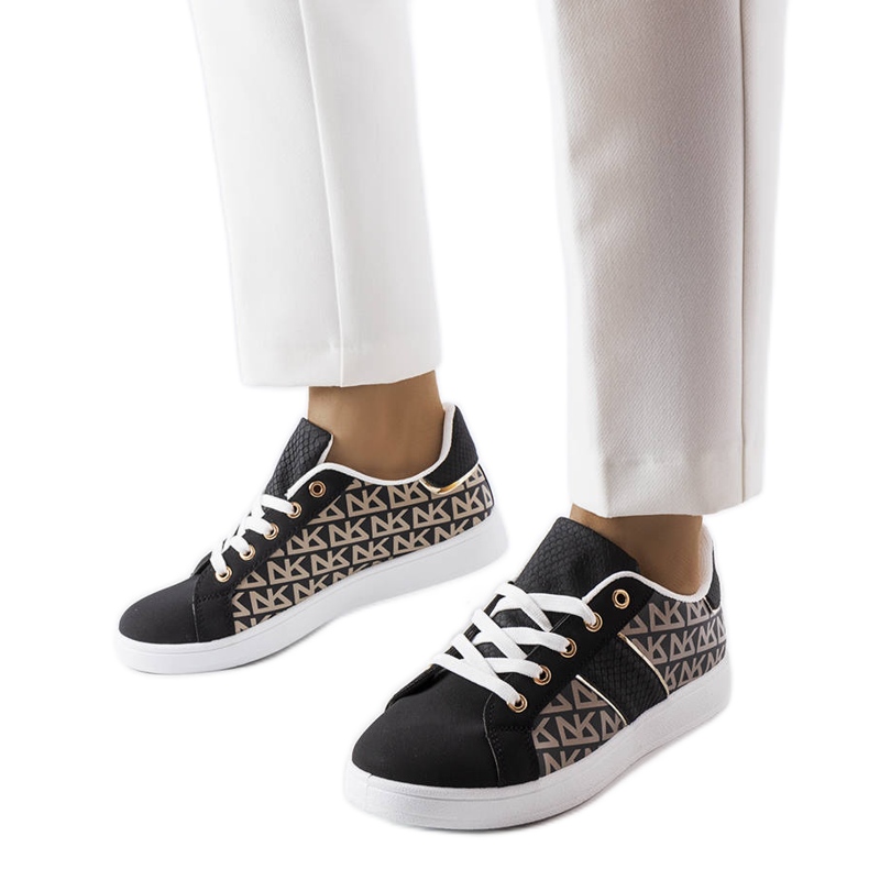 Bolduc monogrammal díszített fekete tornacipő