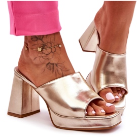 WS1 Arany Livesa bőr magassarkú aranysárga