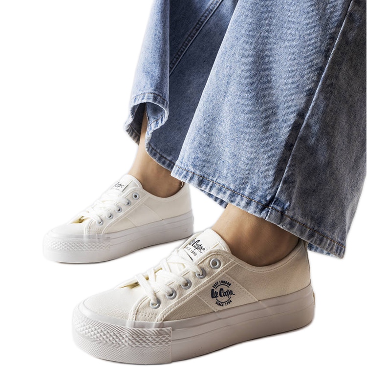 Lee Cooper LCW-22-31-0837L fehér tornacipő