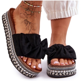 Női velúr papucs fekete Lauria masnival Női velúr papucs fekete Lauria masnival