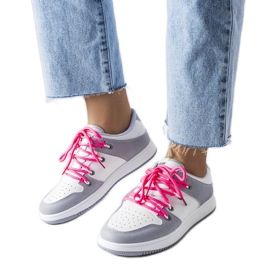 Shari fehér retro tornacipő