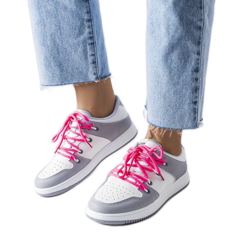 Shari fehér retro tornacipő