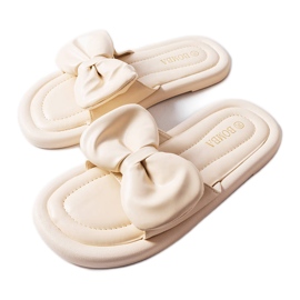 Inna Lende bézs masnis papucs