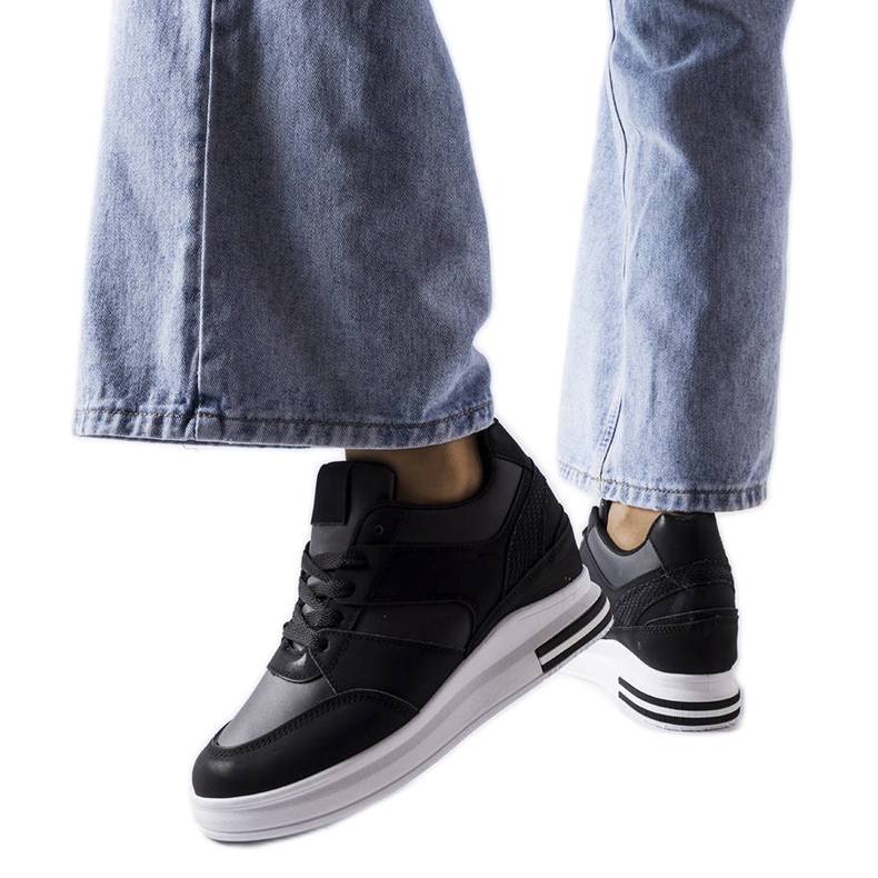 CinqMars fekete wedge tornacipő