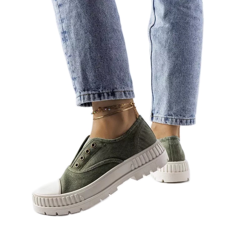 Inna Sötétzöld tornacipő a Waltontól