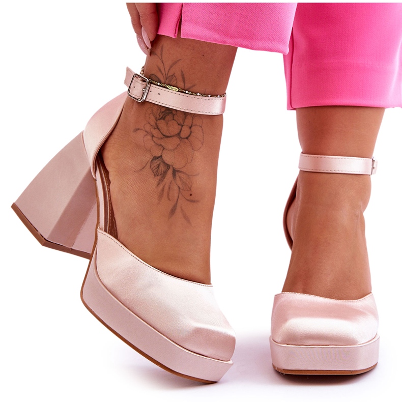 Divatos pumpák masszív sarkú bézs Sandia