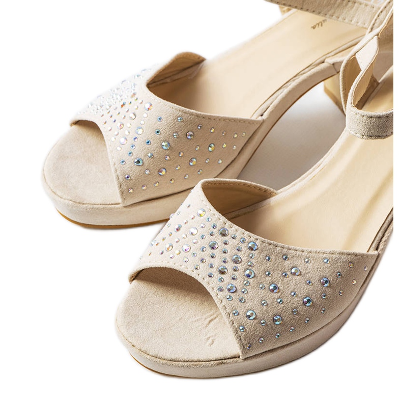 Bézs színű blokk szandál a Beltane-tól