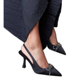 Fekete magas sarkú szandál masnival a Didier márkától