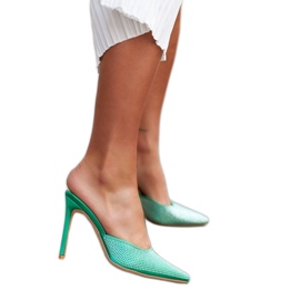 Zöld szandál egy tűn, cirkóniákkal az Ortensio-tól